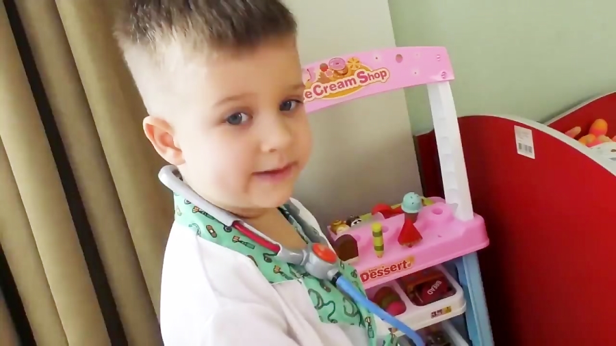 ماجراهای دیانا و روما - بچه عروسک عجیب و روما